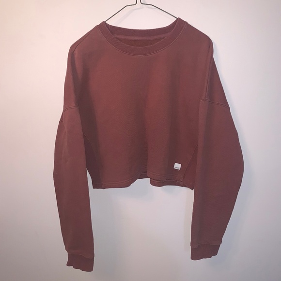 Vuori Sweaters - Vuori Cropped Crewneck Sweater Oversized M